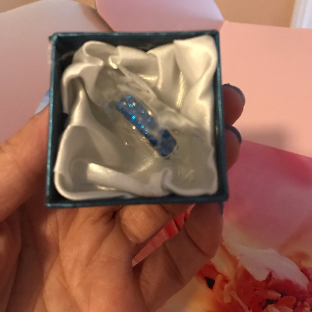 Blue rhinestone ring